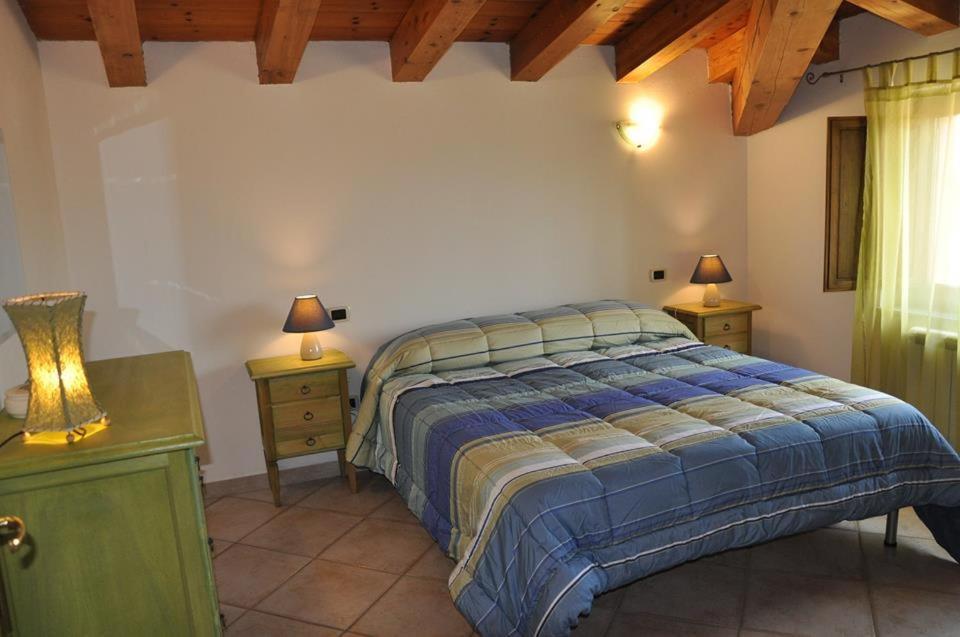 B&B Casa Ghiani Isili ภายนอก รูปภาพ