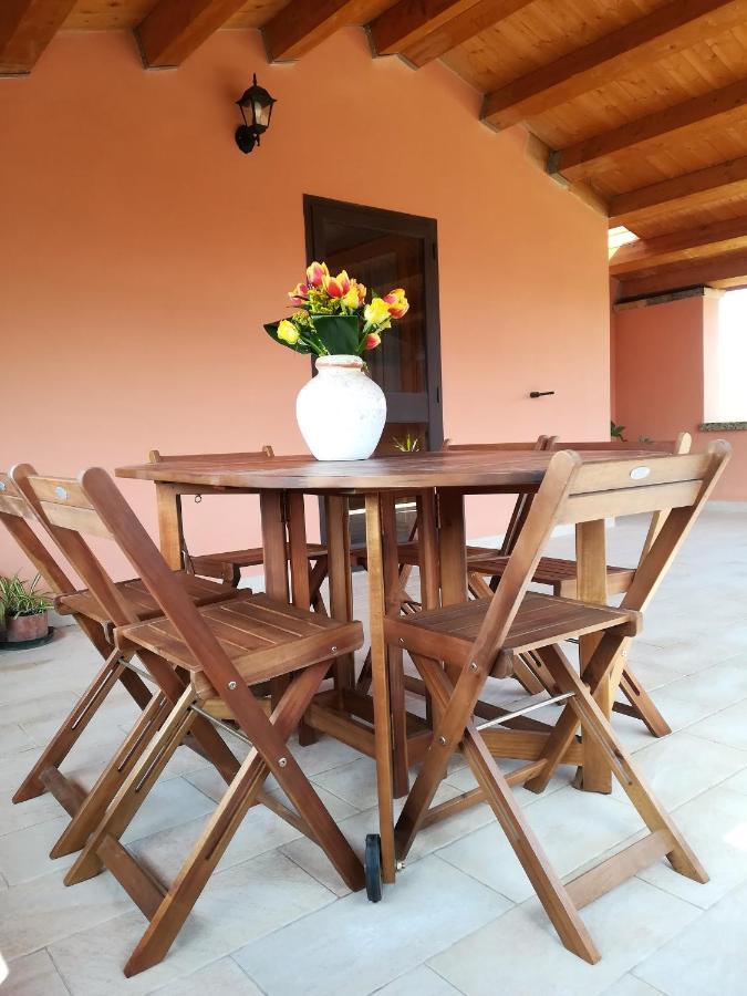 B&B Casa Ghiani Isili ภายนอก รูปภาพ